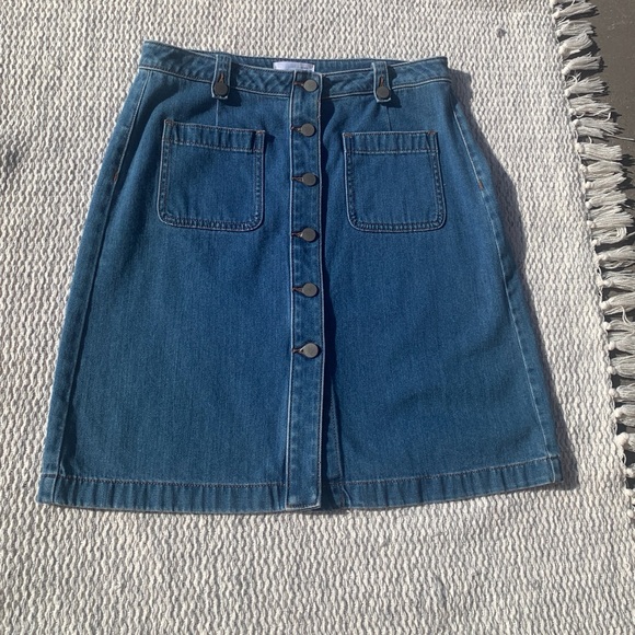 Ann Taylor Loft/Jean Skirt/Size 10 - Picture 3 of 14